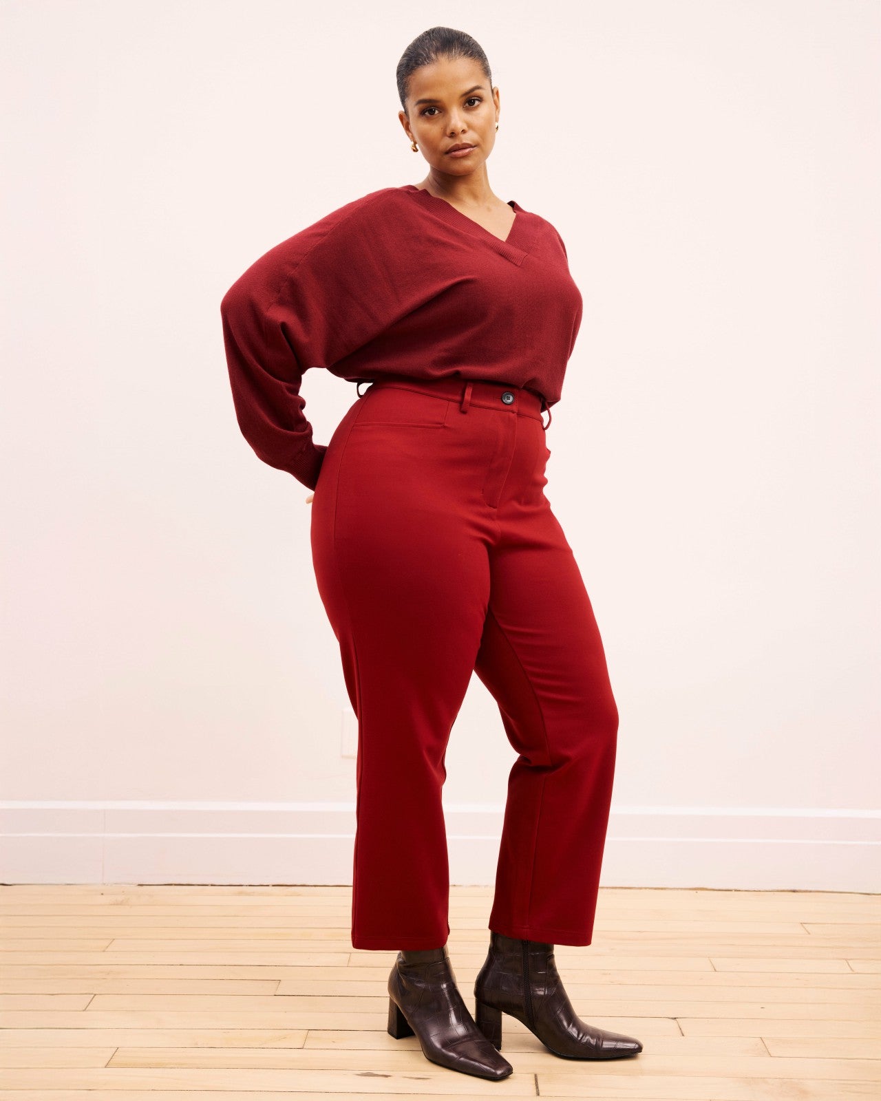Universal Standard Cigarette Ponte Pants - Garnet