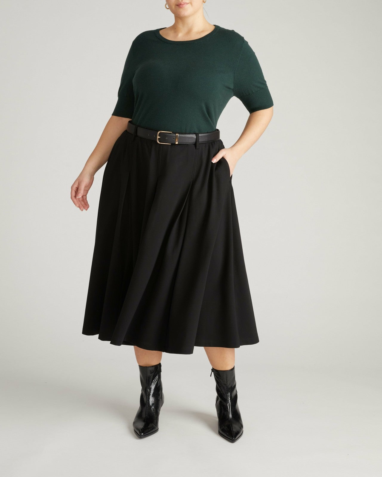 Universal Standard Aleya Pleated Ponte Skirt - Black