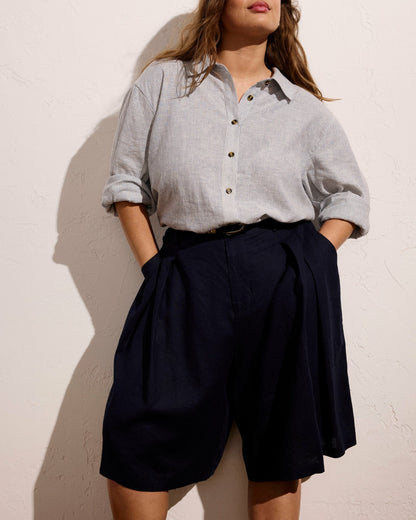 Universal Standard Seaport Tailored Linen Blend Short - Navy