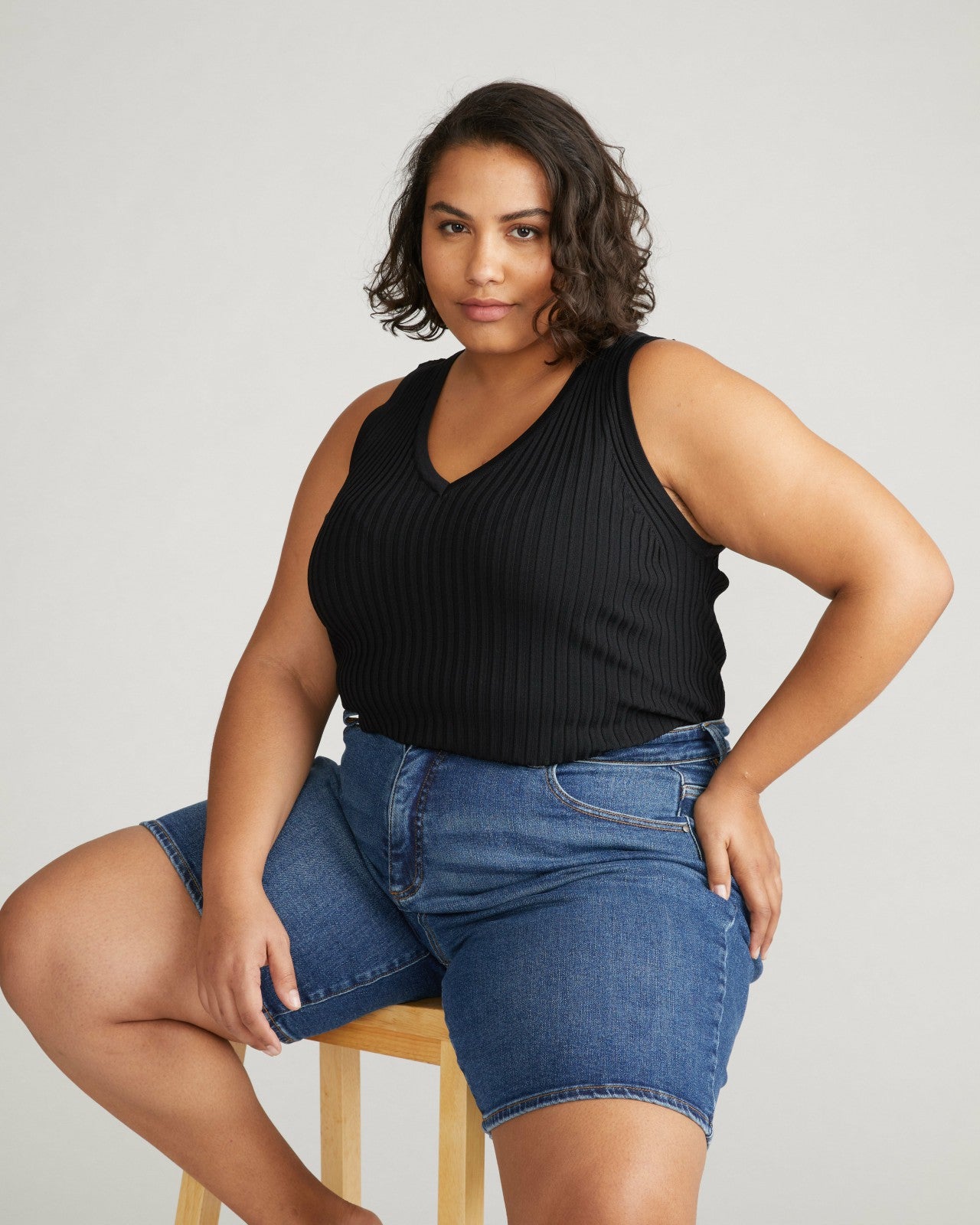 Universal Standard Lou Loose Fit Denim Shorts - Union City Blue