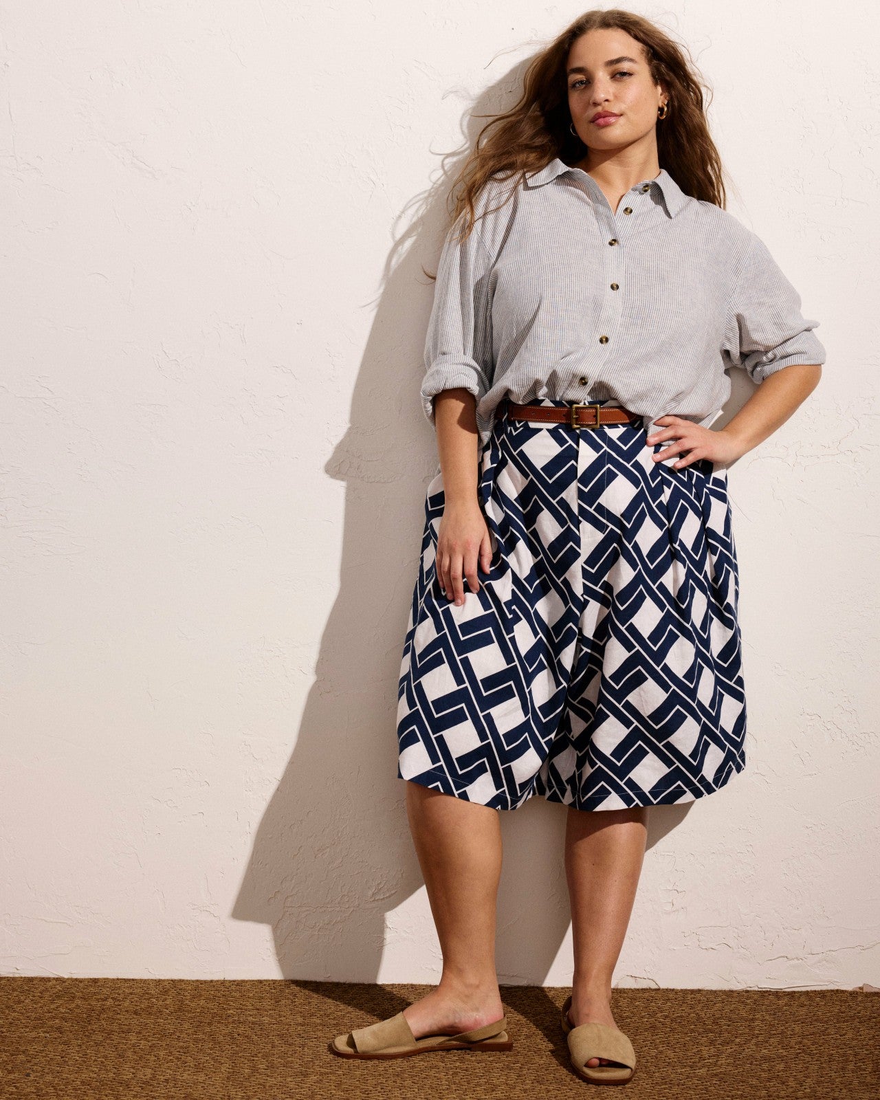 Universal Standard Seaport Tailored Linen Blend Short - Geometrica Print