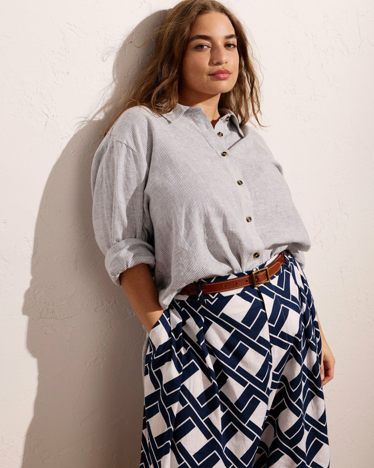 Universal Standard Seaport Tailored Linen Blend Short - Geometrica Print
