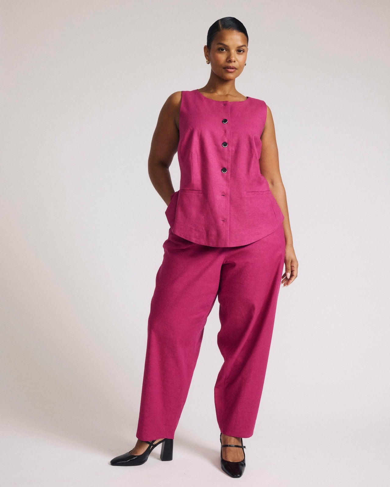 Universal Standard Lou Barrel Leg Linen Blend Pants - Hyper Pink