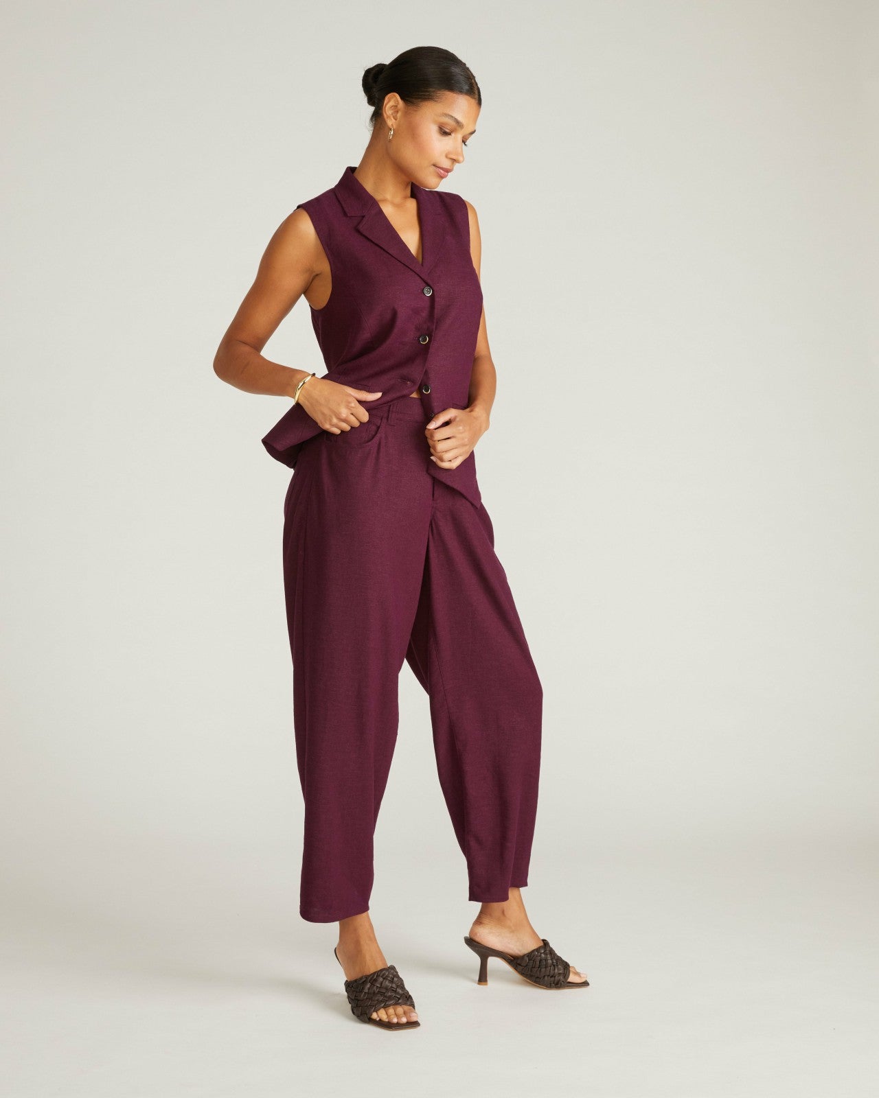 Universal Standard Lou Barrel Leg Linen Blend Pants - Acai