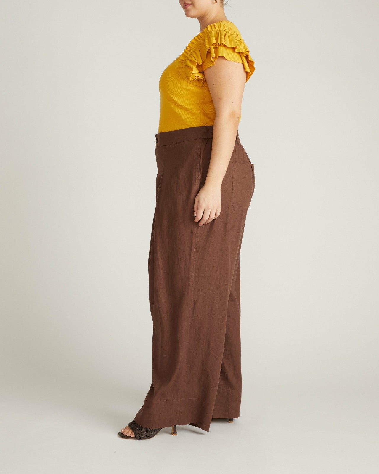 Universal Standard Marley Wide Leg Linen Blend Pants - Peppercorn
