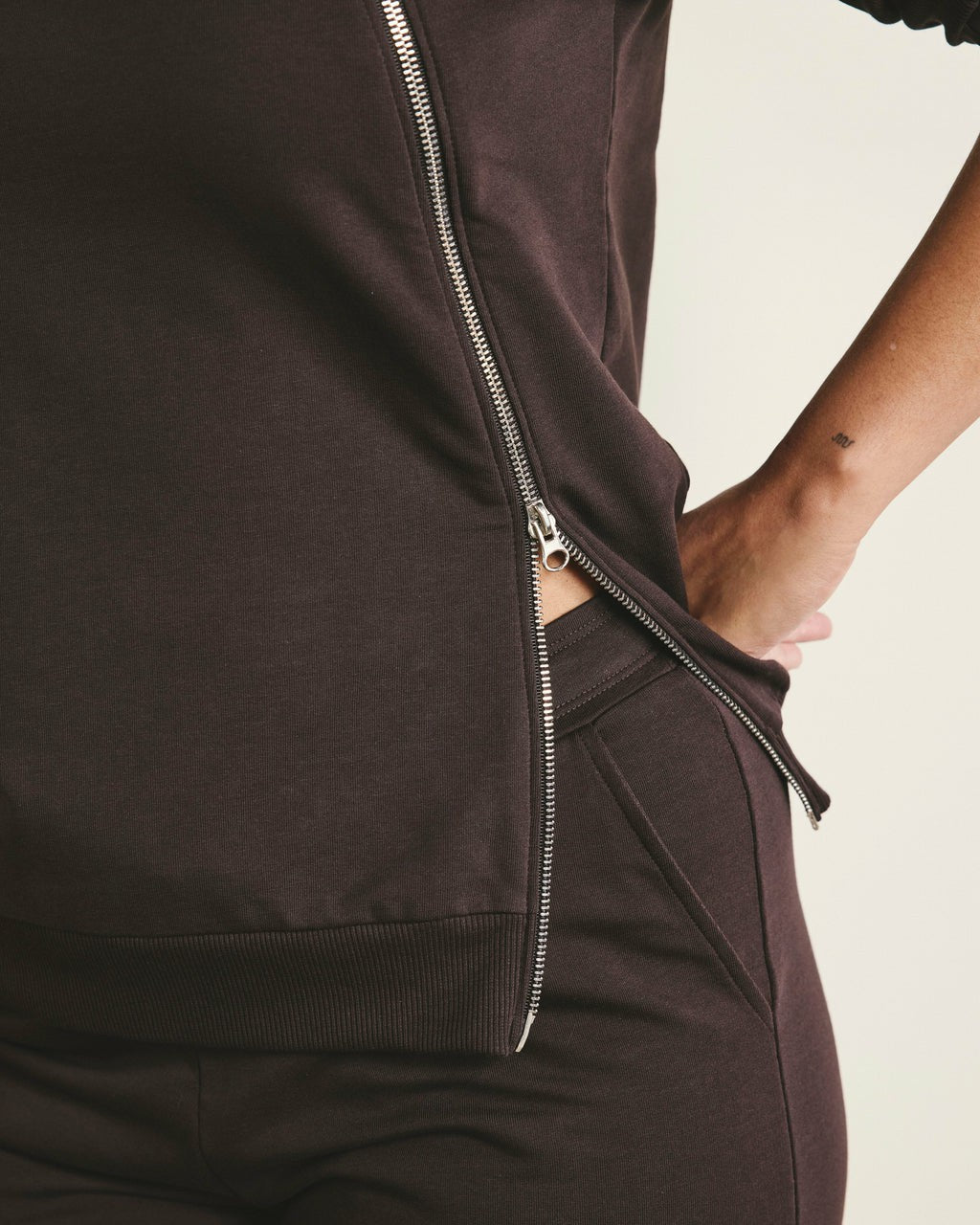 Universal Standard Selma French Terry Jogger - Deep Brown