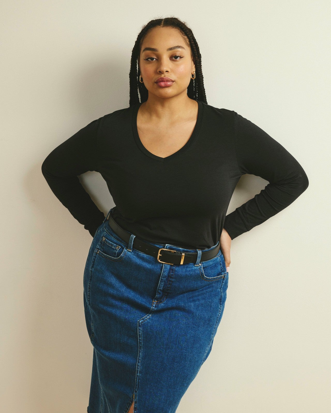 Universal Standard Long Sleeve V Rex - Black