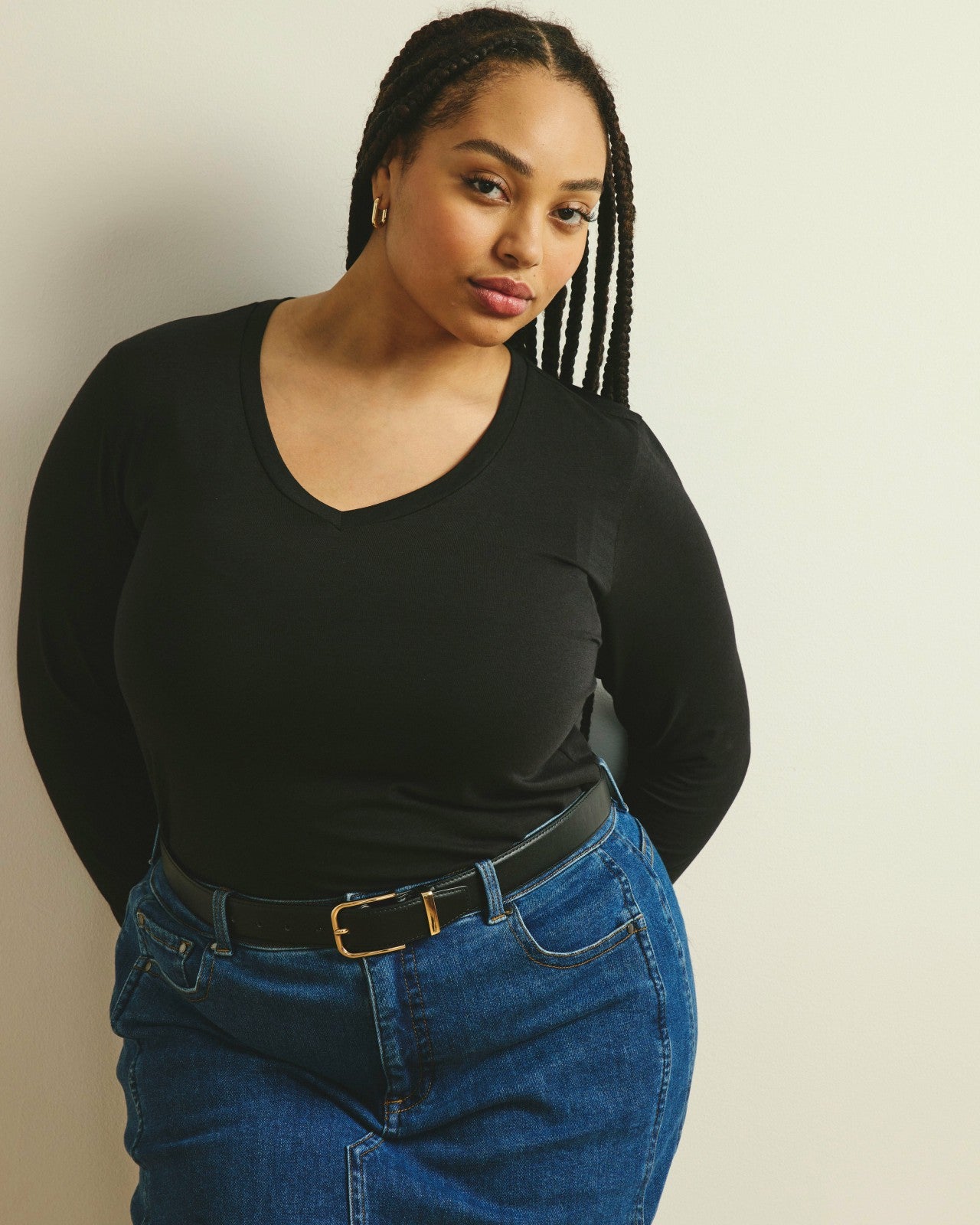 Universal Standard Long Sleeve V Rex - Black