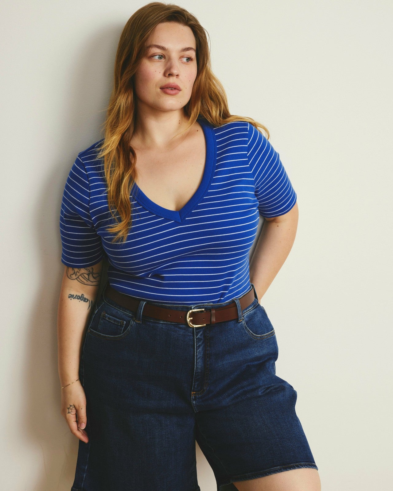 Universal Standard Classic V-Neck Ribbed Tee - Bright Blue/White Microstripe