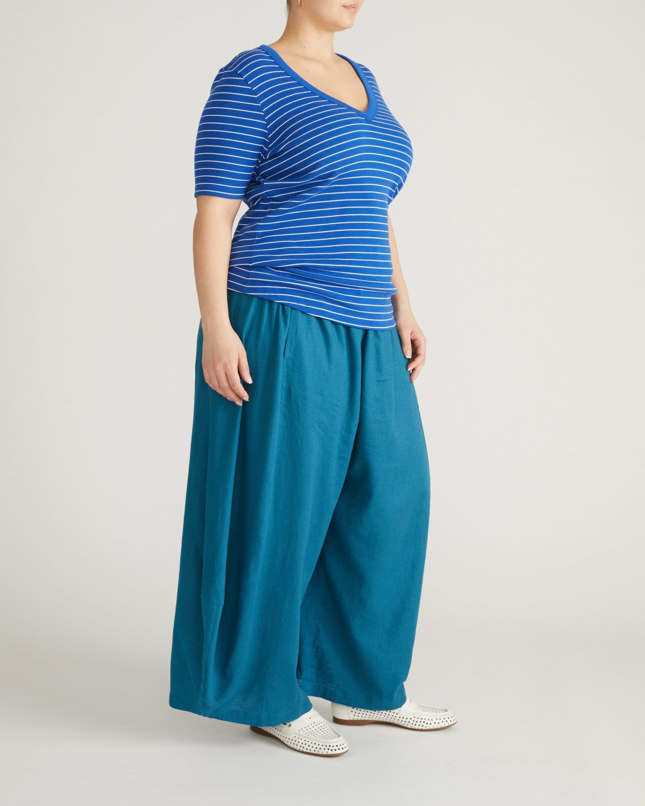 Universal Standard Classic V-Neck Ribbed Tee - Bright Blue/White Microstripe
