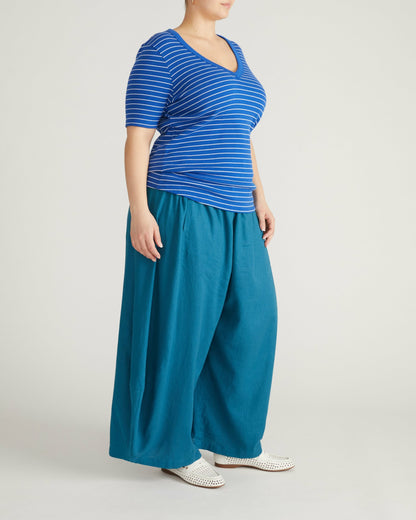 Universal Standard Classic V-Neck Ribbed Tee - Bright Blue/White Microstripe