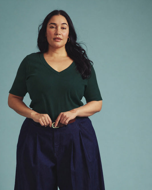 Universal Standard Classic V-Neck Ribbed Tee - Conifer