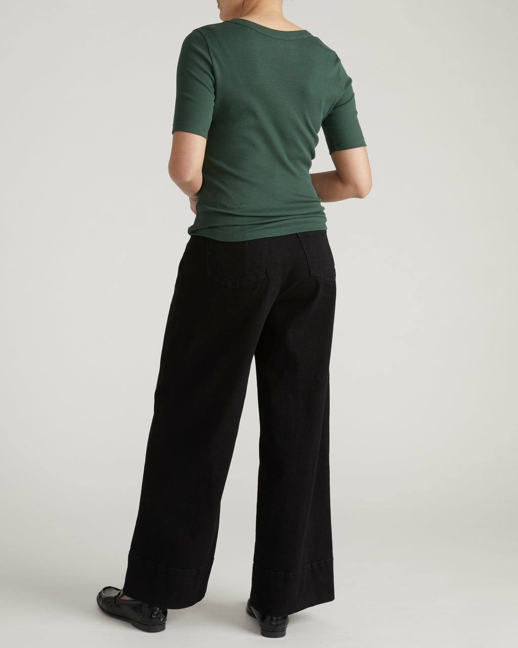 Universal Standard Classic V-Neck Ribbed Tee - Conifer