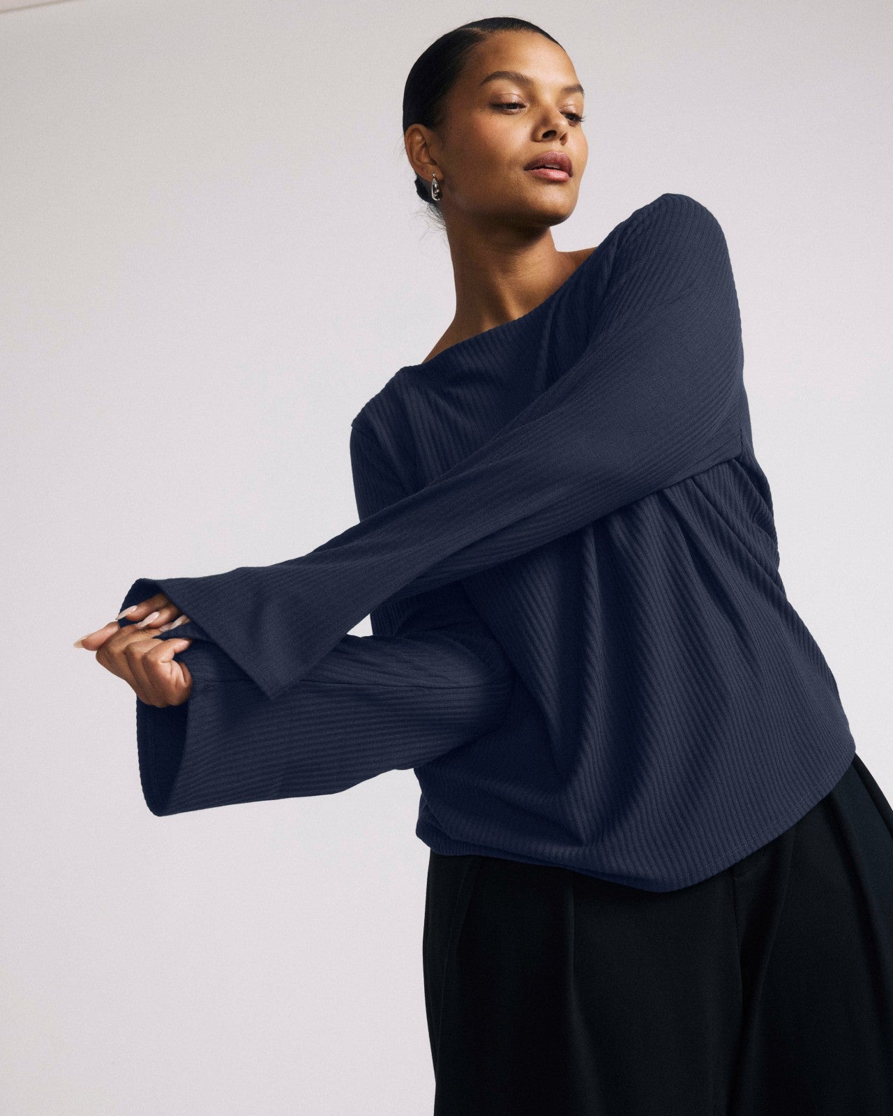 Universal Standard Yasmin Flare Sleeve Ribbed Top - Midnight