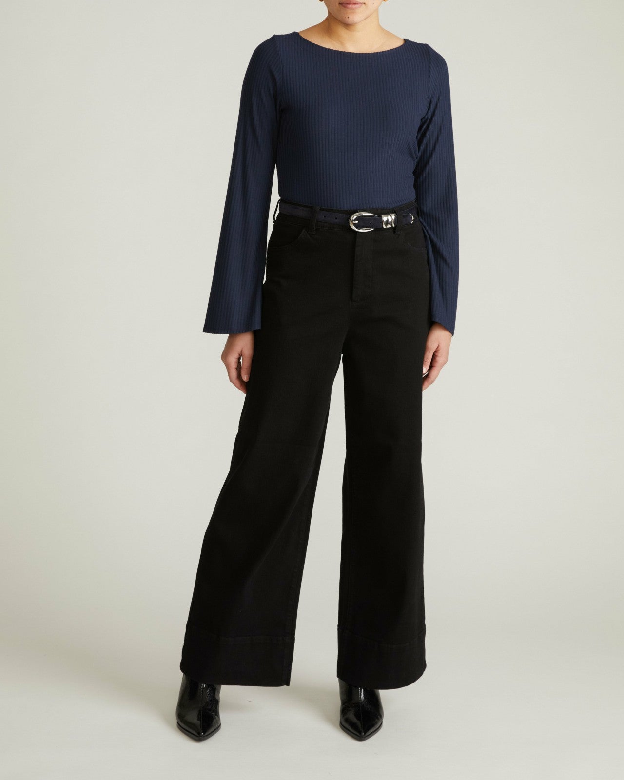 Universal Standard Yasmin Flare Sleeve Ribbed Top - Midnight