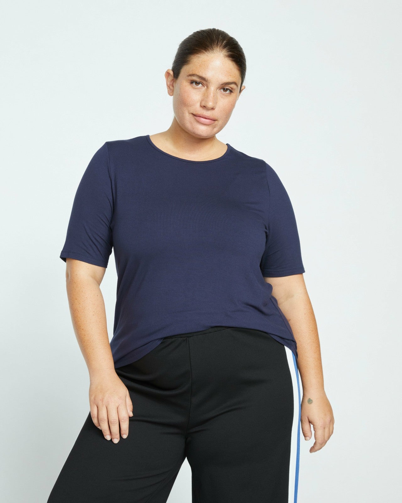 Universal Standard Lily Liquid Jersey Crew Neck Stovepipe Tee - Midnight