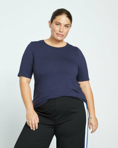 Universal Standard Lily Liquid Jersey Crew Neck Stovepipe Tee - Midnight