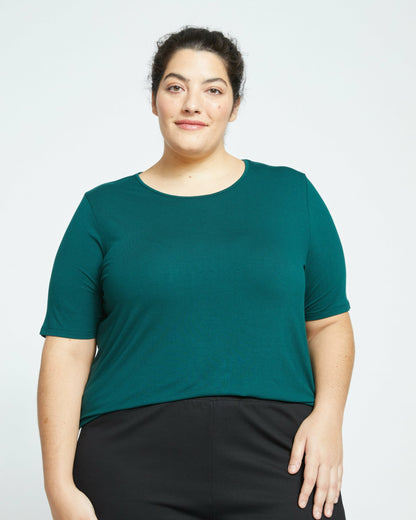 Universal Standard Lily Liquid Jersey Crew Neck Stovepipe Tee - Forest Green