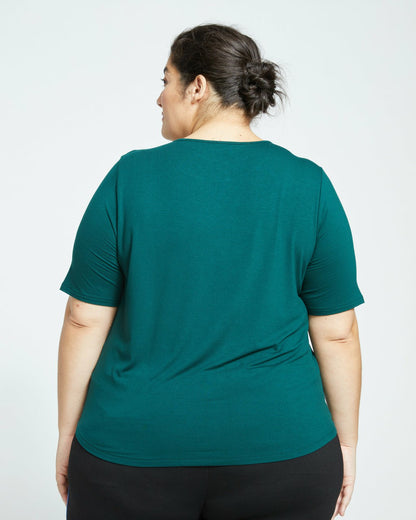 Universal Standard Lily Liquid Jersey Crew Neck Stovepipe Tee - Forest Green