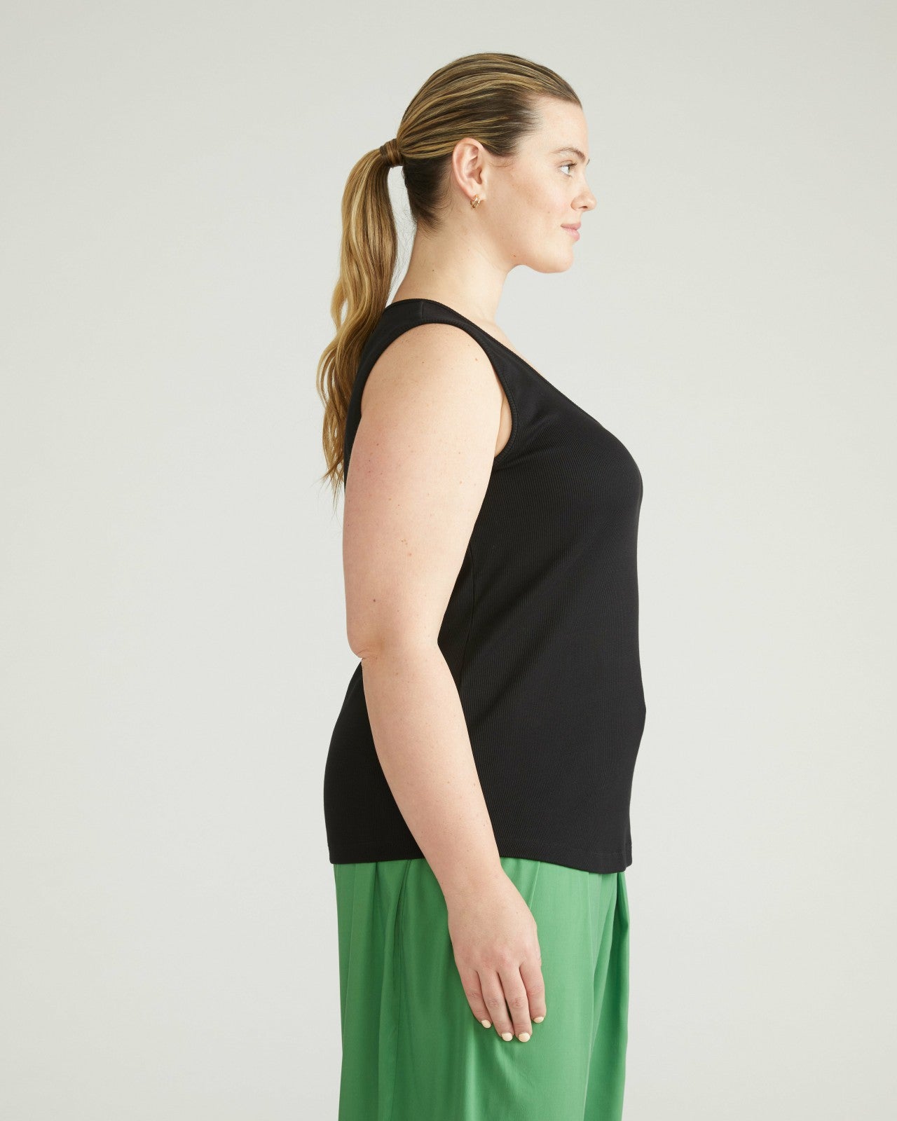 Universal Standard Daisy Ribbed Tank - Black