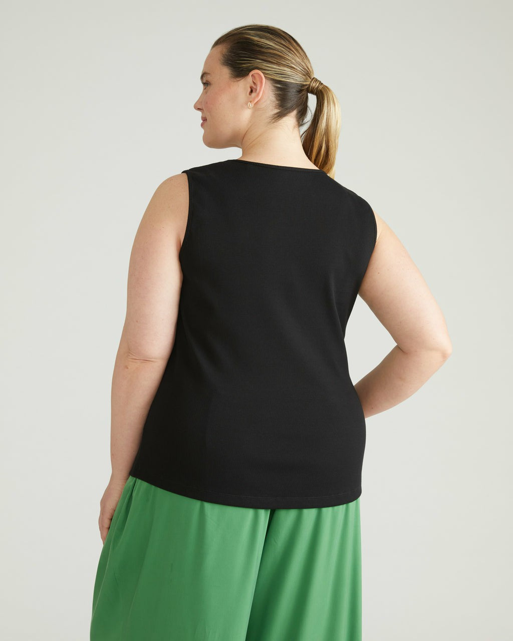 Universal Standard Daisy Ribbed Tank - Black