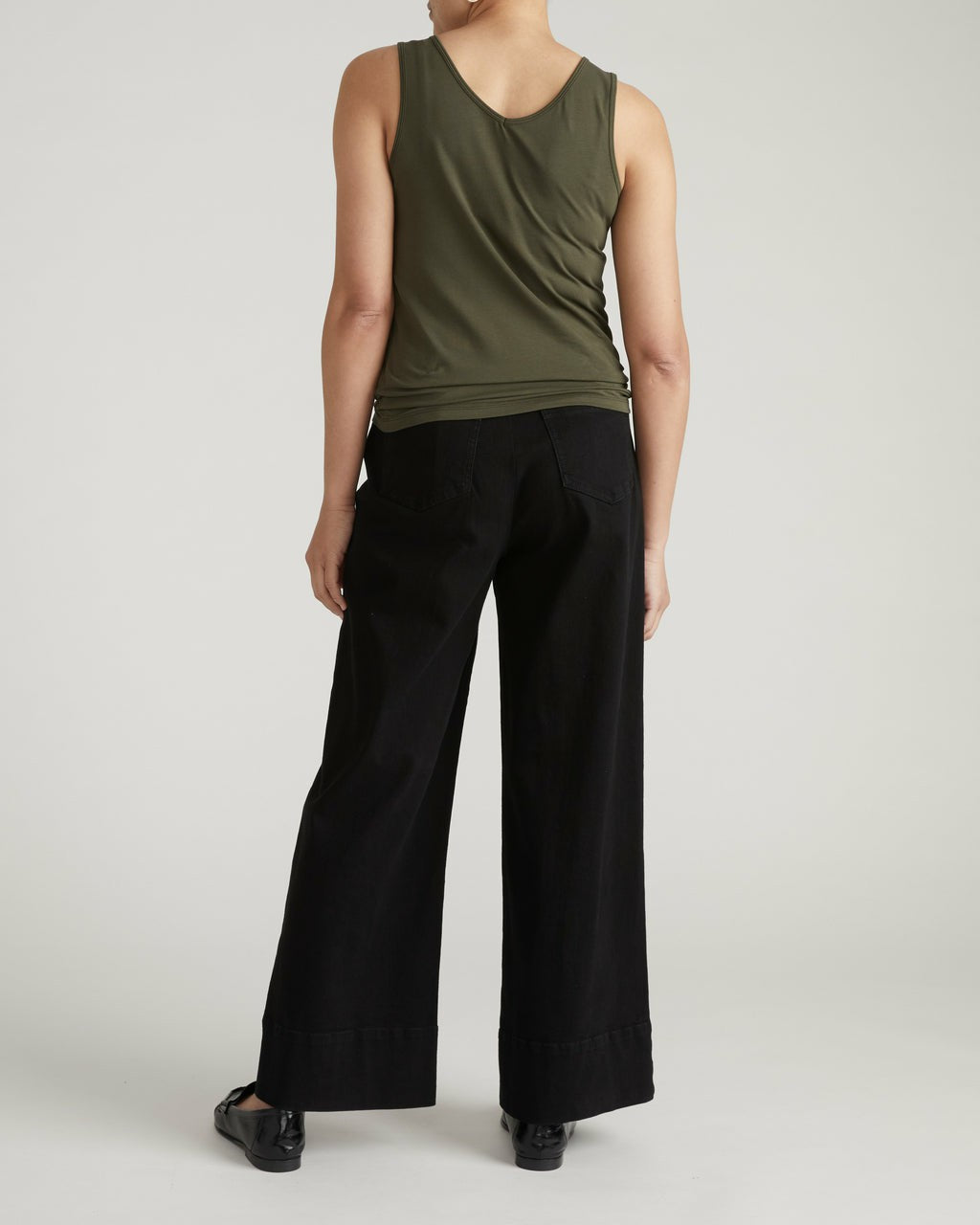 Universal Standard Double V Tank - Nori
