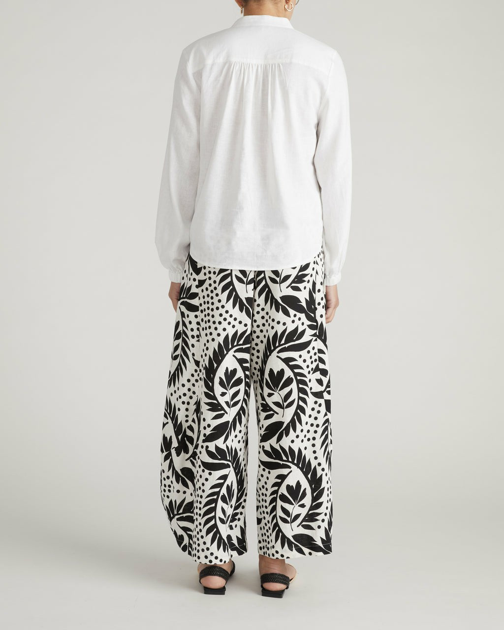 Universal Standard Frances Embroidered Linen Blend Blouse - White