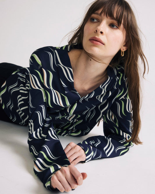 Universal Standard Cambria Soft Satin Blouse - Paddington Ribbon Print