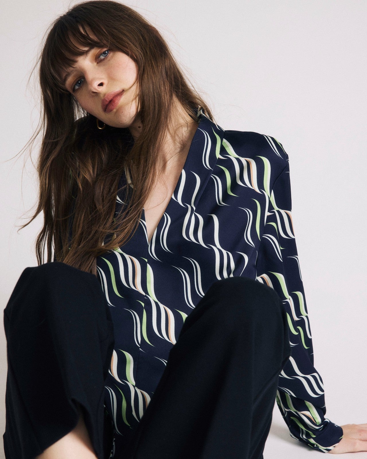 Universal Standard Cambria Soft Satin Blouse - Paddington Ribbon Print