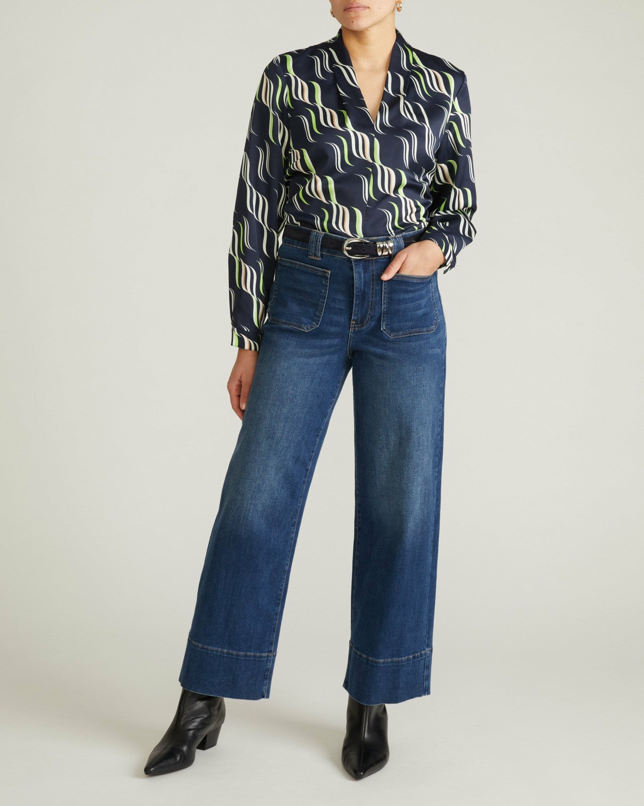 Universal Standard Cambria Soft Satin Blouse - Paddington Ribbon Print