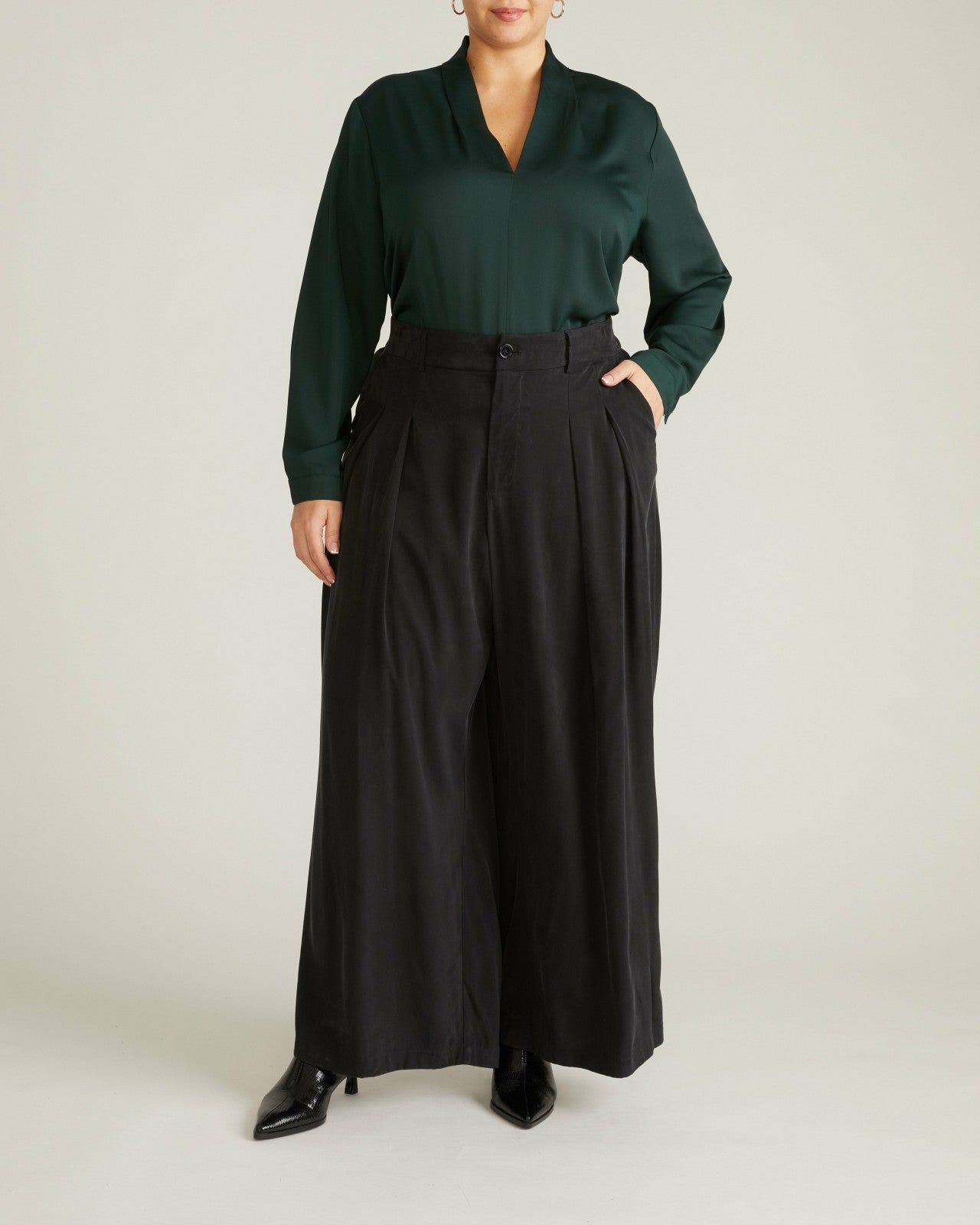 Universal Standard Cambria Soft Satin Blouse - Forest Green