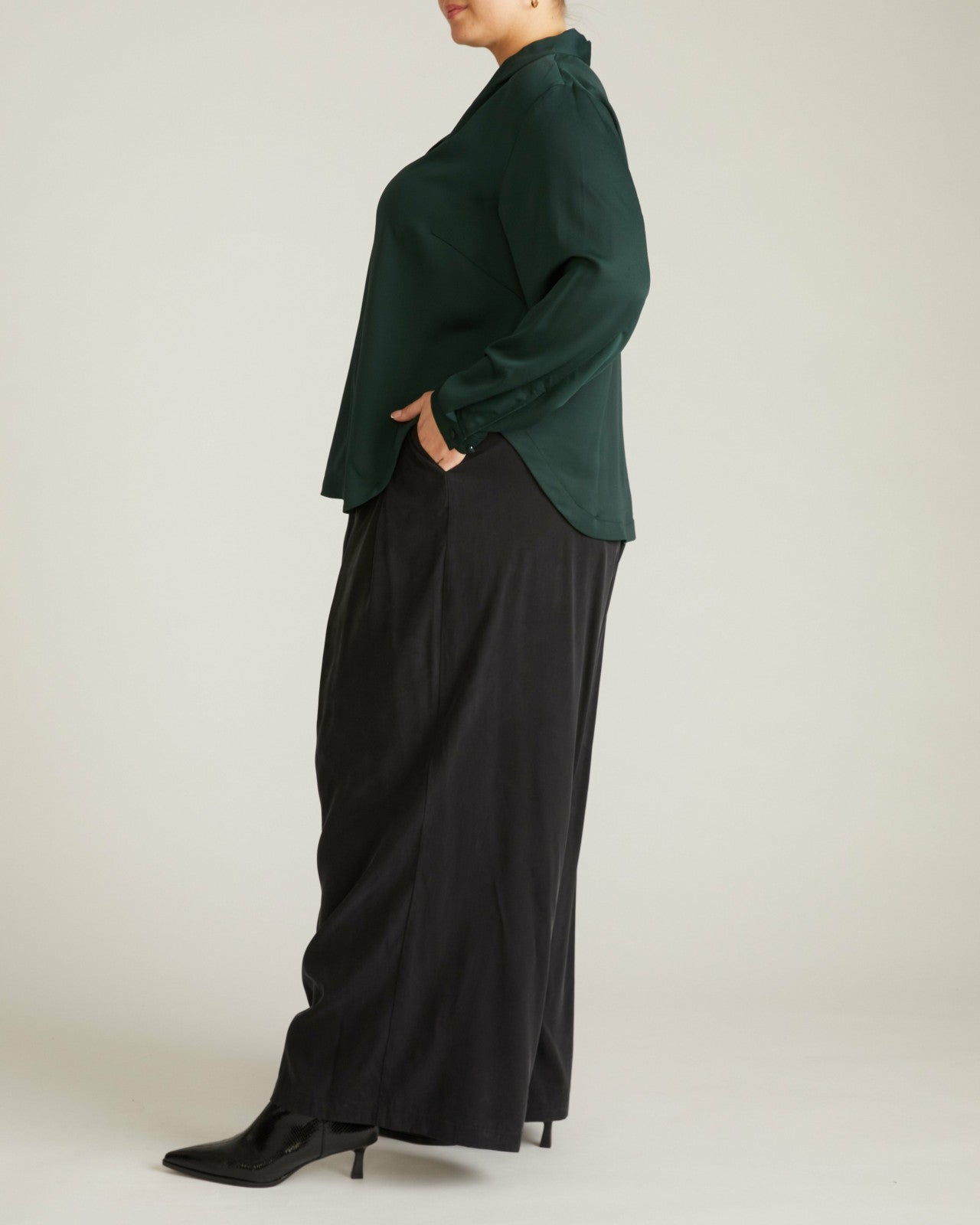 Universal Standard Cambria Soft Satin Blouse - Forest Green