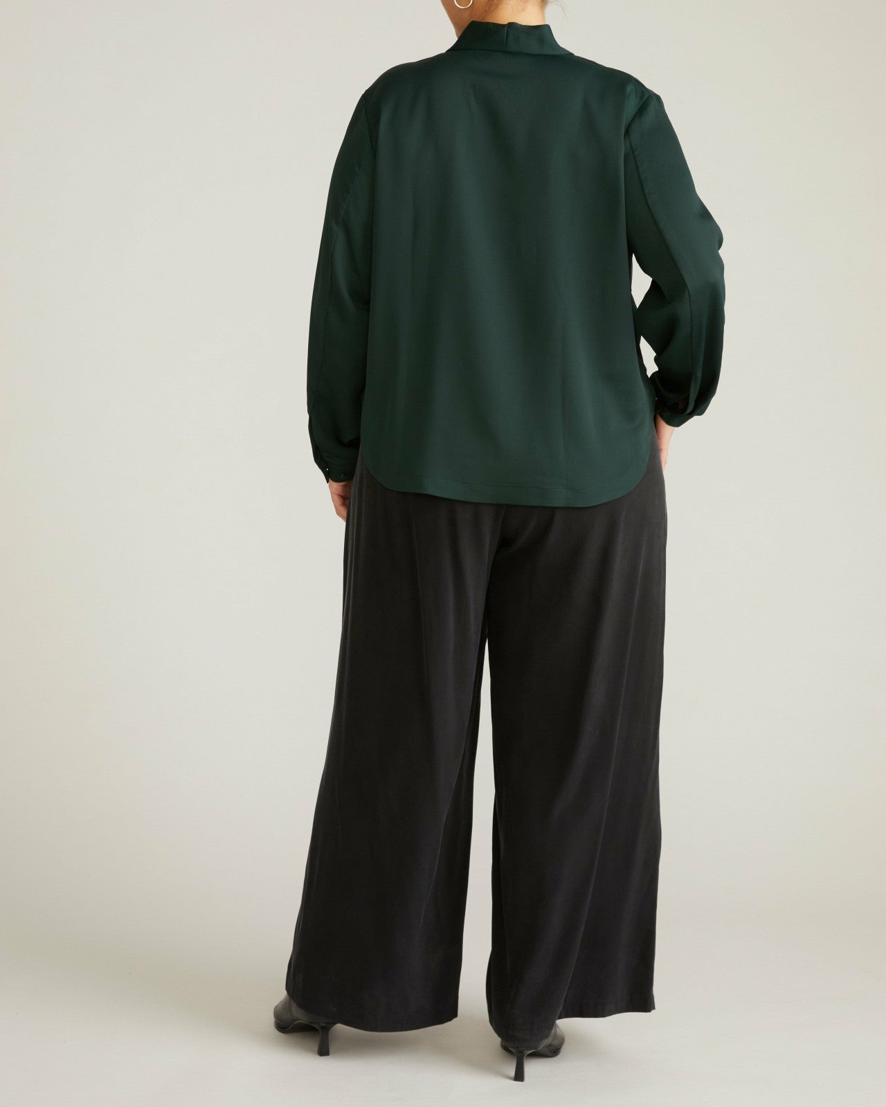 Universal Standard Cambria Soft Satin Blouse - Forest Green