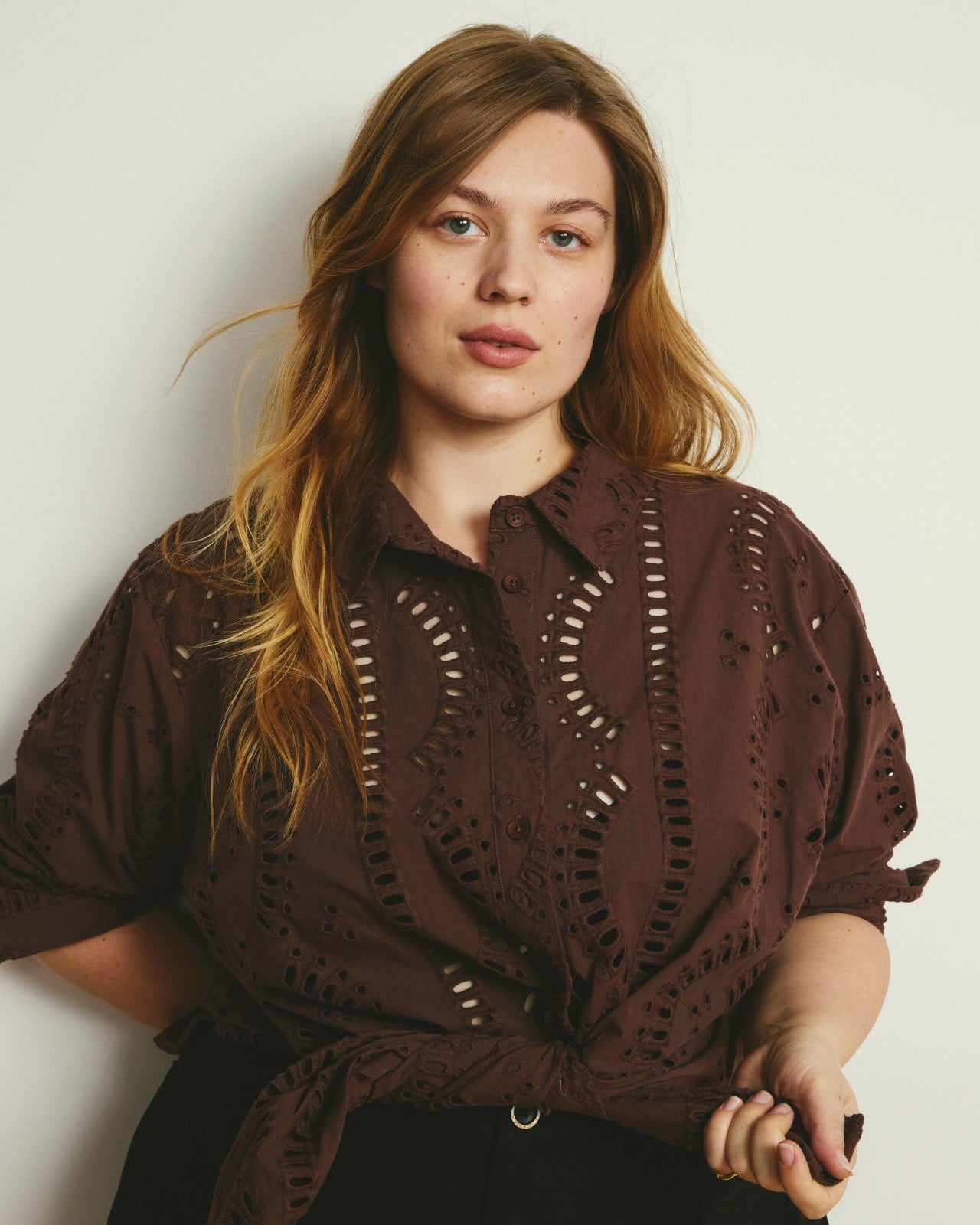 Universal Standard The Embroidered Artist Poplin Shirt - Peppercorn
