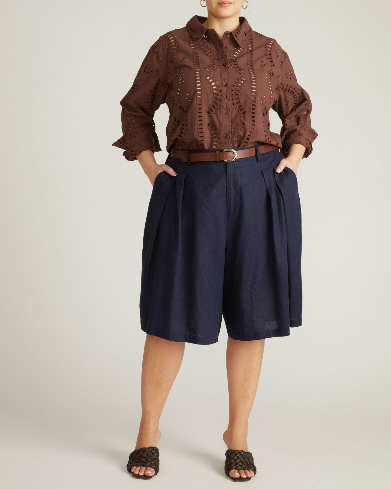 Universal Standard The Embroidered Artist Poplin Shirt - Peppercorn