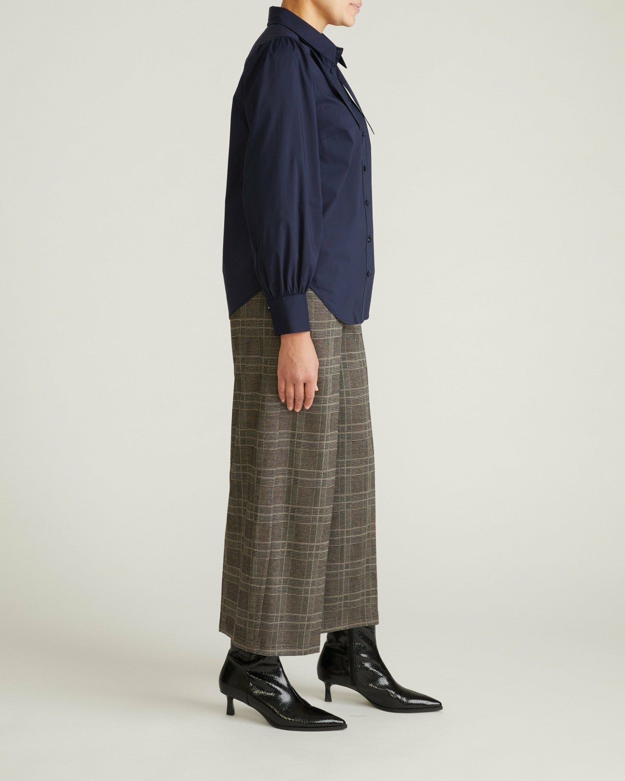 Universal Standard Janet Tie-Neck Cotton Poplin Shirt - Navy