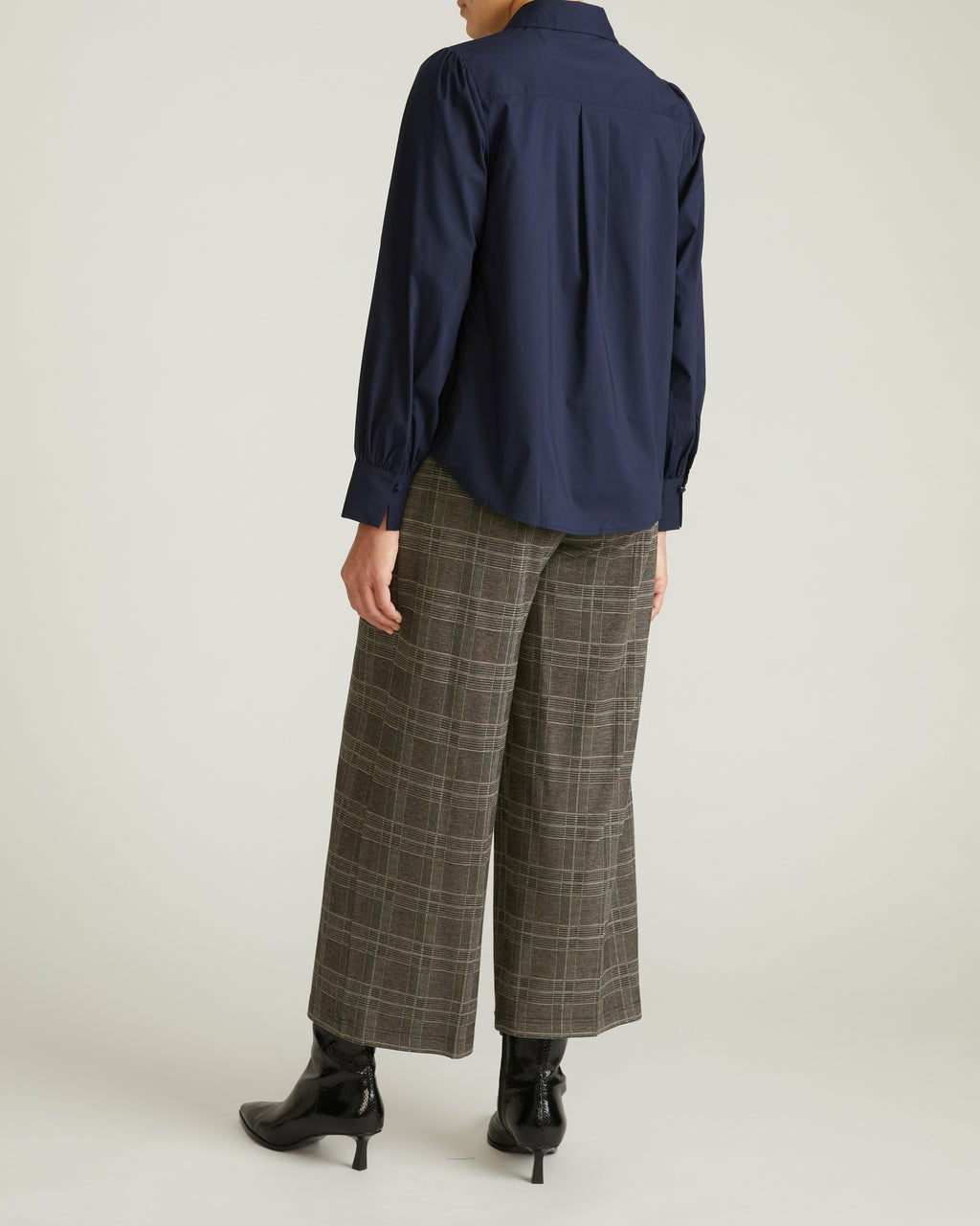 Universal Standard Janet Tie-Neck Cotton Poplin Shirt - Navy