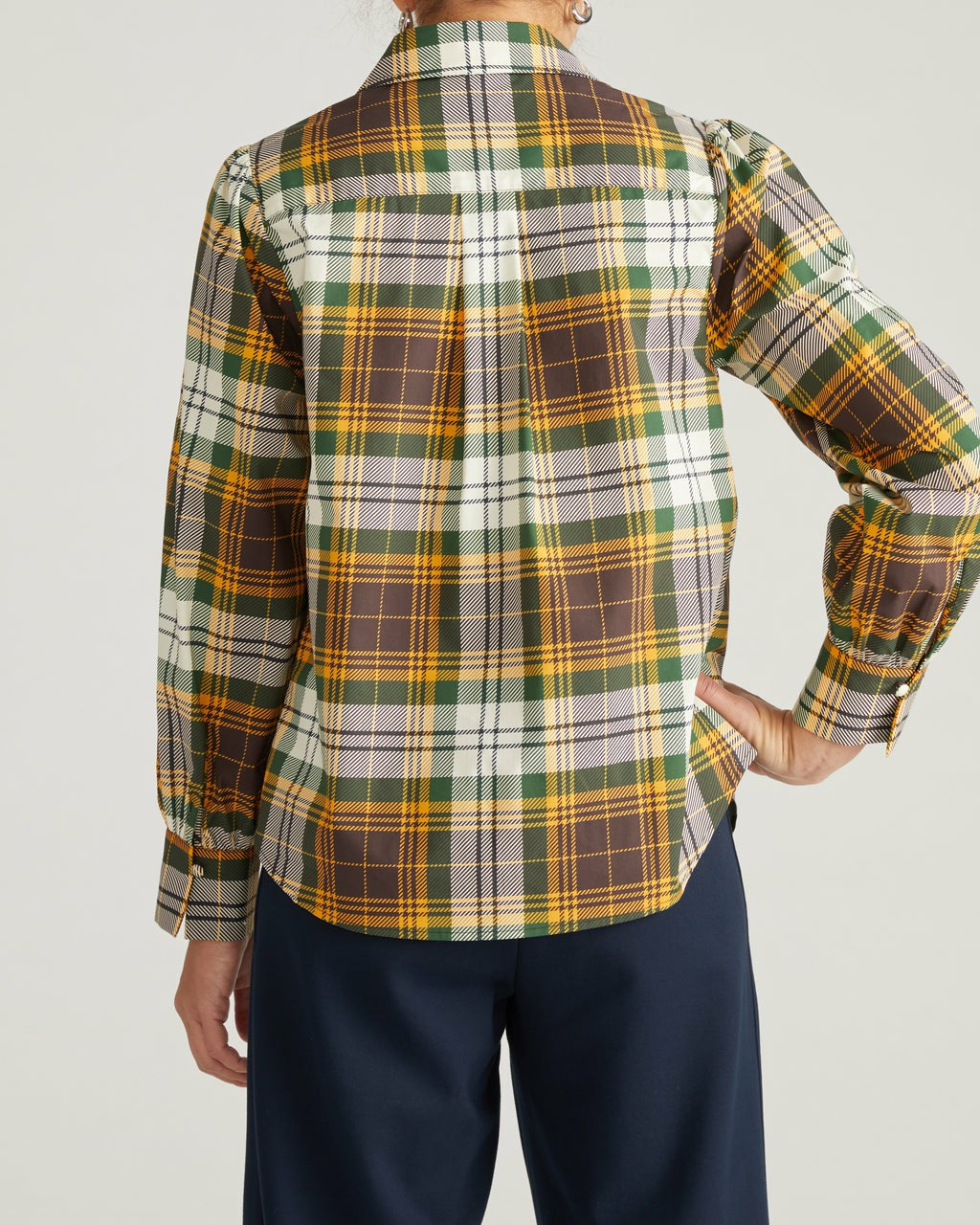 Universal Standard Janet Tie-Neck Cotton Poplin Shirt - Brown Plaid