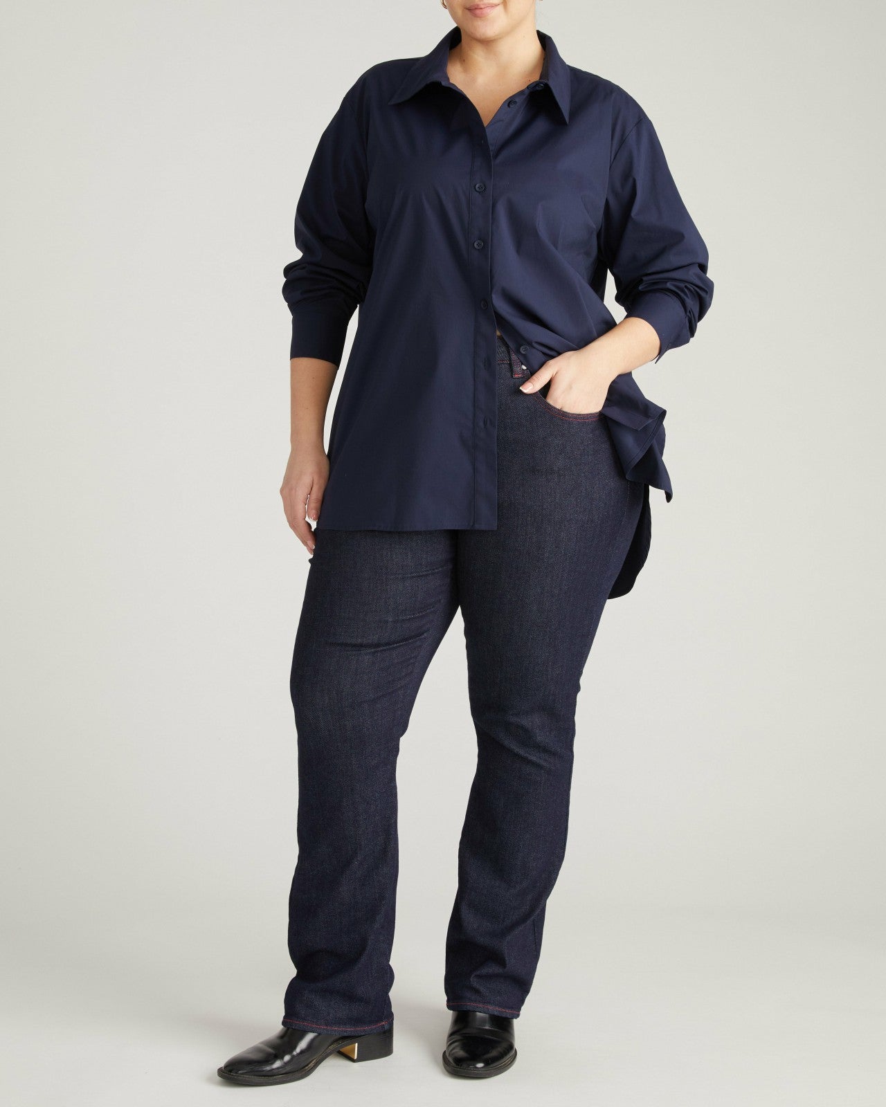 Universal Standard The Artist Poplin Shirt - Navy