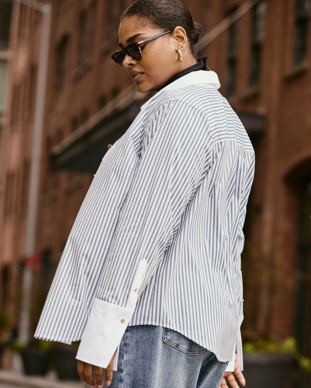 Universal Standard Henning x US Madison Shirt - Blue Stripe with Contrast White