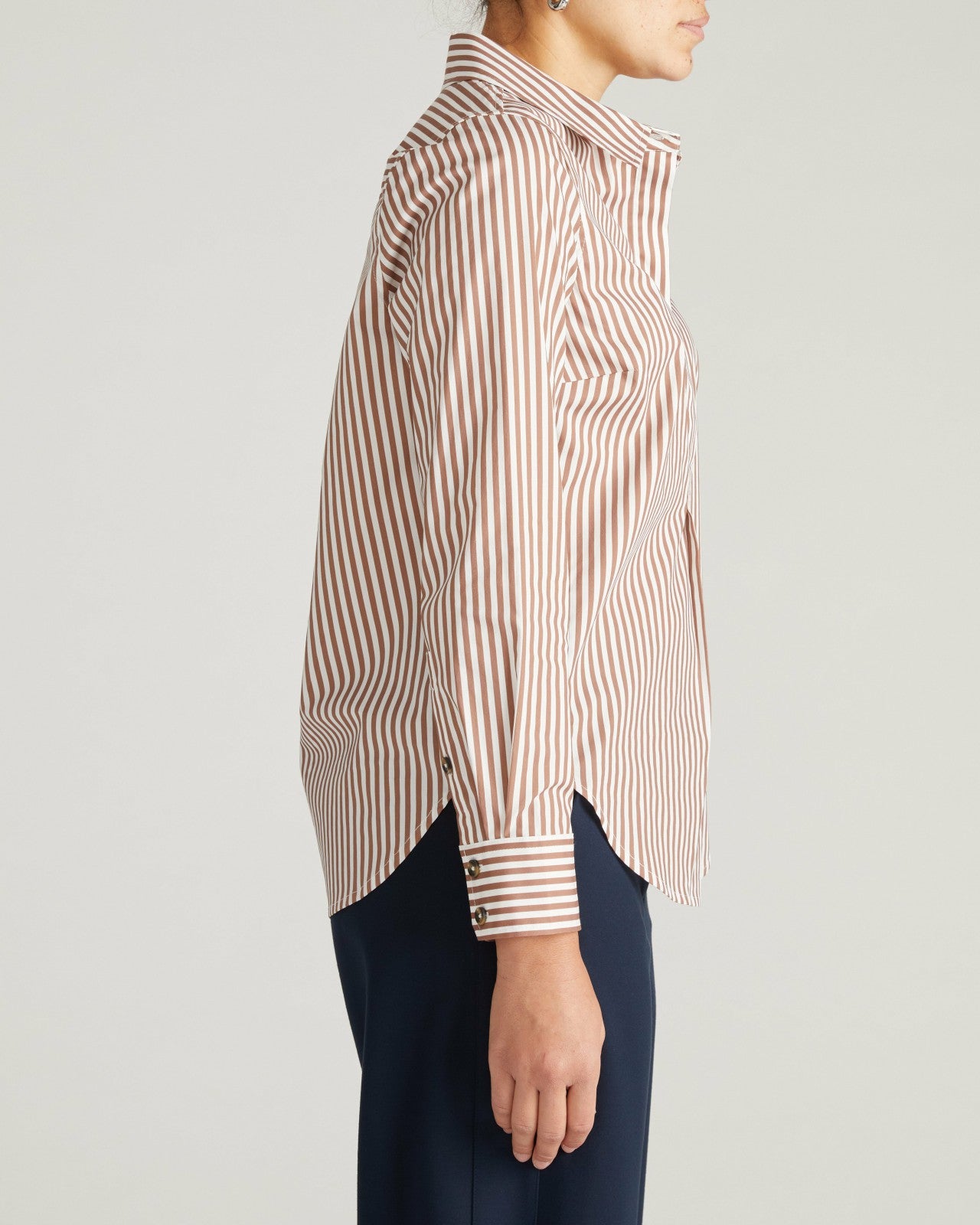 Universal Standard Elbe Popover Stretch Poplin Shirt Classic Fit - Allspice/White Stripe