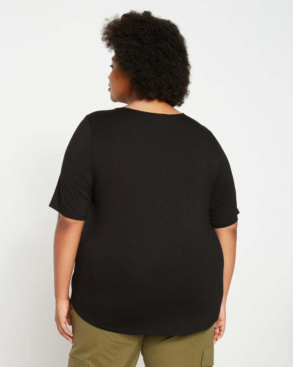 Universal Standard Lily Liquid Jersey Crew Neck Stovepipe Tee - Black