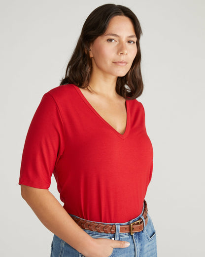 Universal Standard Lily Liquid Jersey V-Neck Stovepipe Tee - New York Red