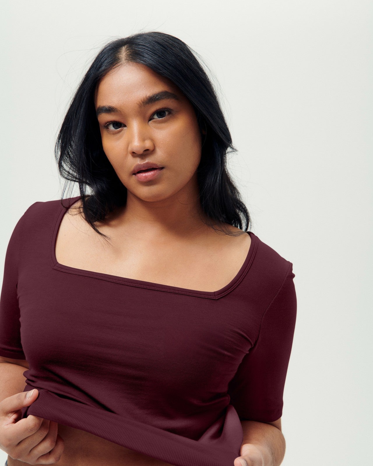 Universal Standard Cloud Rib Short Sleeve Square Neck Tee - Black Cherry