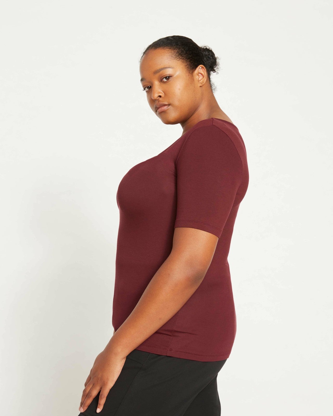 Universal Standard Cloud Rib Short Sleeve Square Neck Tee - Black Cherry