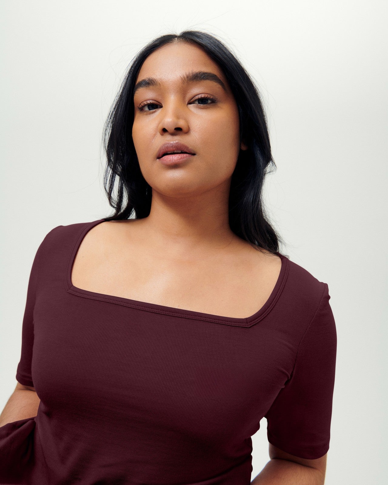 Universal Standard Cloud Rib Short Sleeve Square Neck Tee - Black Cherry