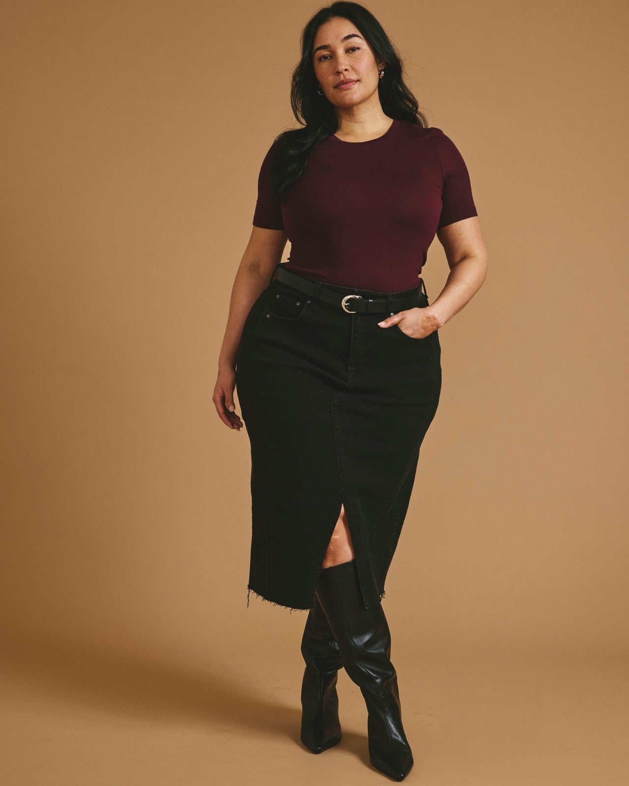 Universal Standard Cloud Rib Short Sleeve Crew Neck Tee - Black Cherry