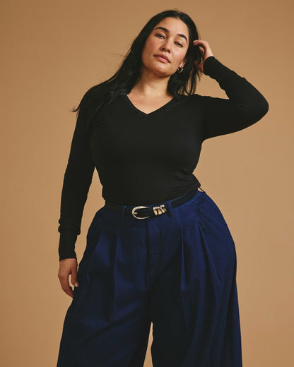Universal Standard Cloud Rib Long Sleeve V-Neck Tee - Black