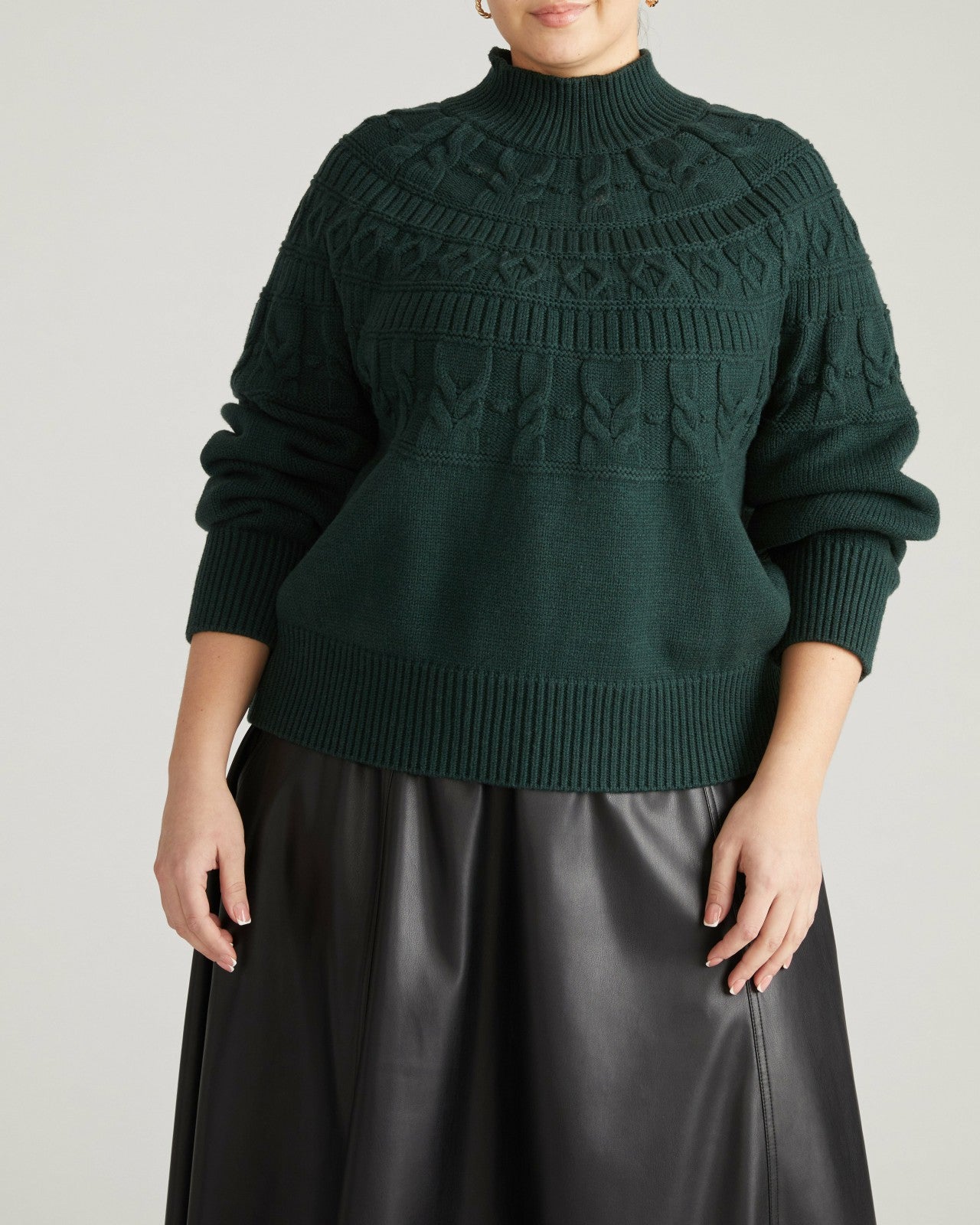 Universal Standard Safiya Cable Knit Sweater - Forest Green