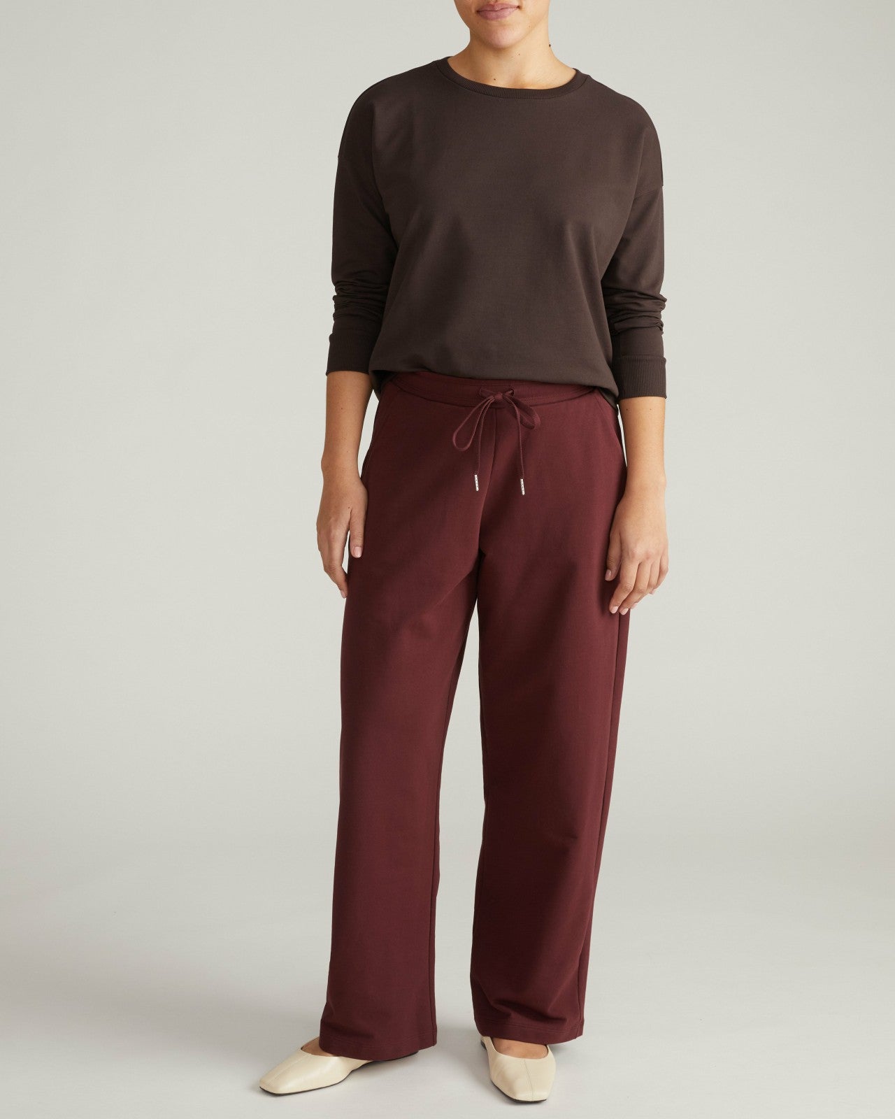 Universal Standard Lauren Classic Sweatshirt - Deep Brown